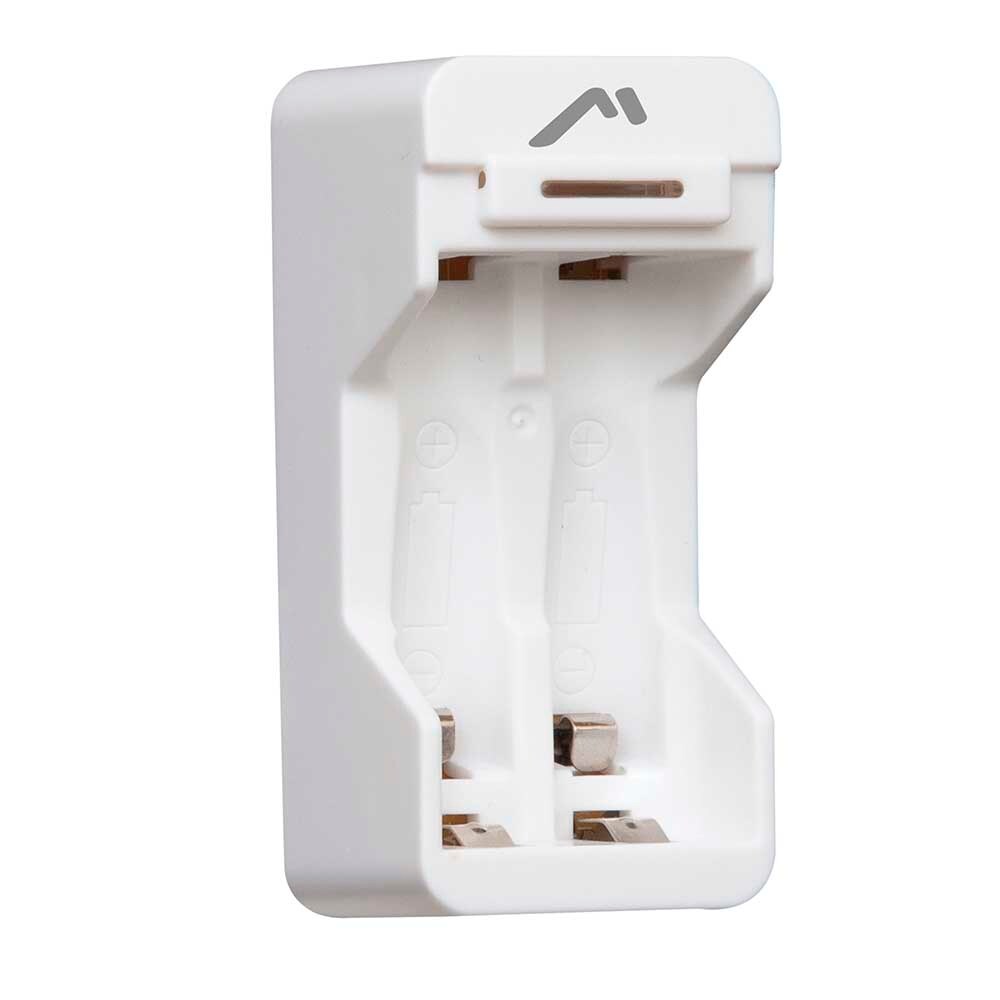 Cargador de Baterías Mitzu Mc-206 color Blanco con Cable USB $208