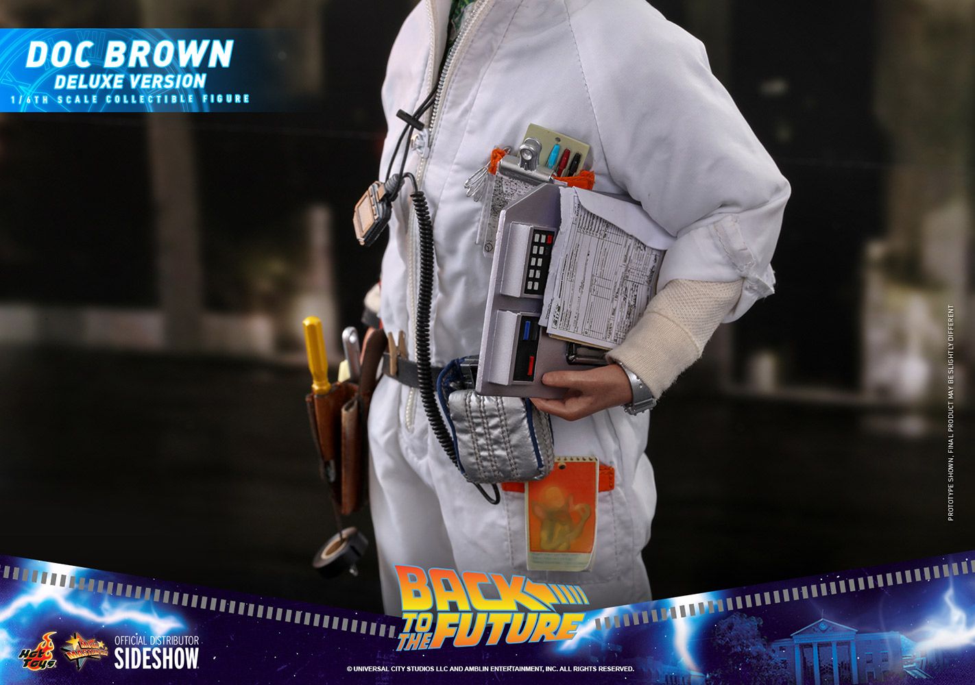 Foto 7 pulgar | Figura Hot Toys Doc Brown Deluxe Versión Volver al Futuro