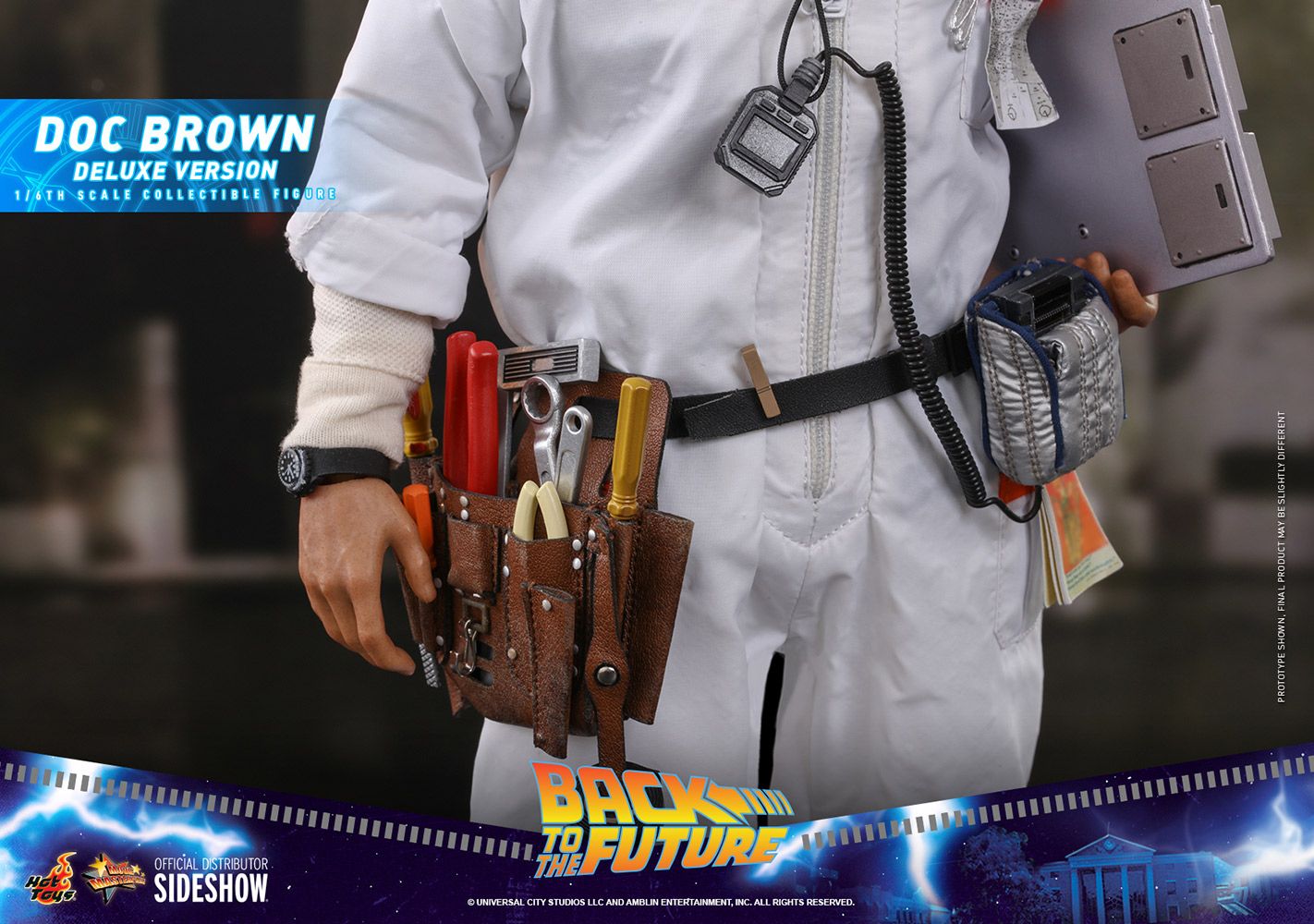 Foto 8 pulgar | Figura Hot Toys Doc Brown Deluxe Versión Volver al Futuro