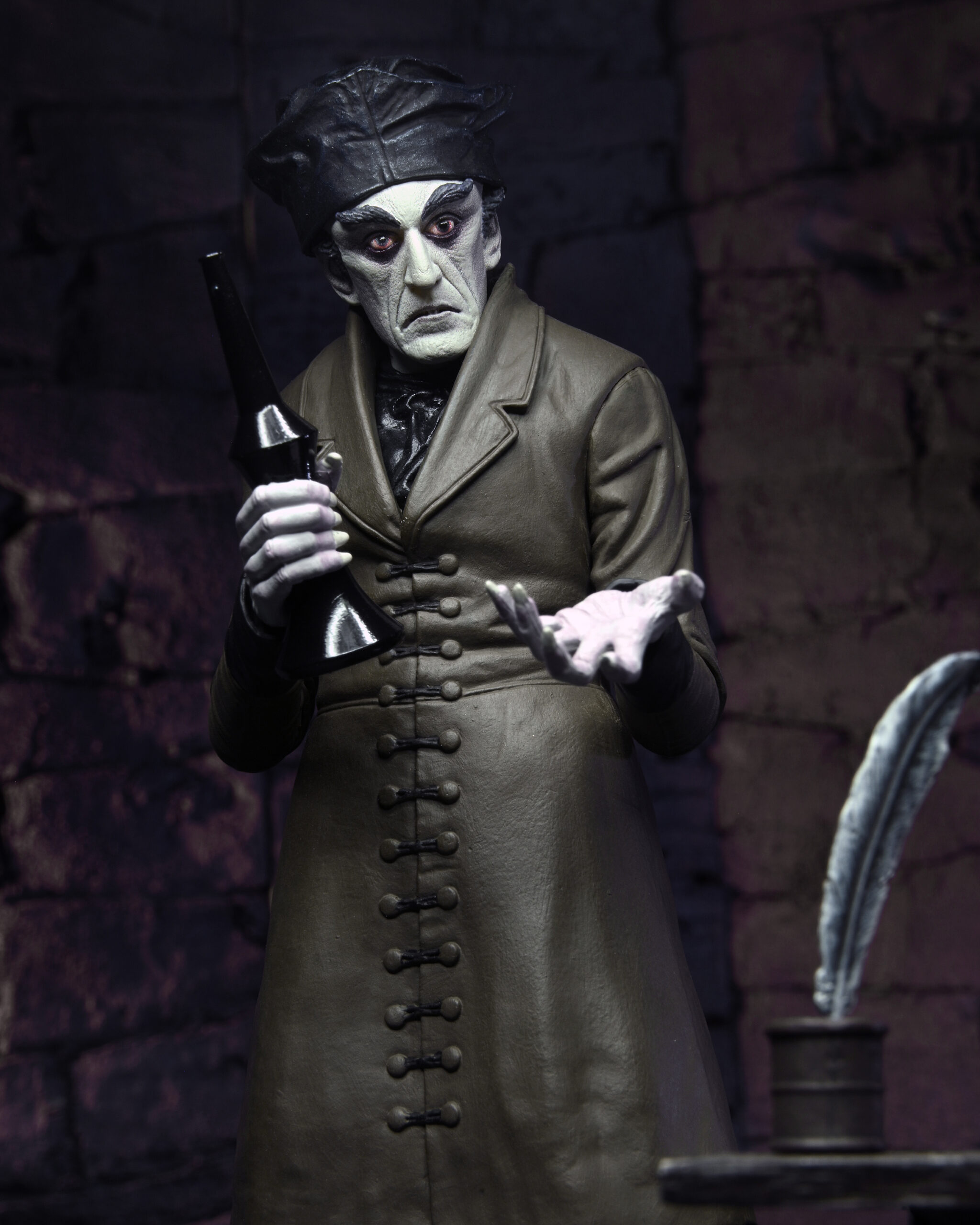 Foto 7 pulgar | Figura Neca Universal Monsters Nosferatu (1922): Ultimate Count Orlok