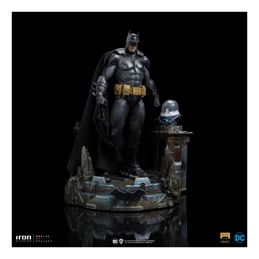 Foto 3 pulgar | Figura Iron Studios de Batman-Venta Internacional