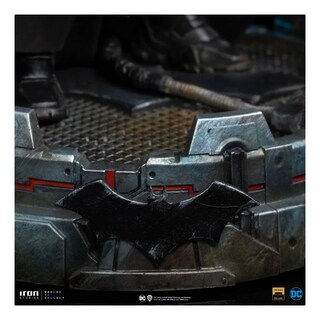 Foto 5 | Figura Iron Studios de Batman-Venta Internacional