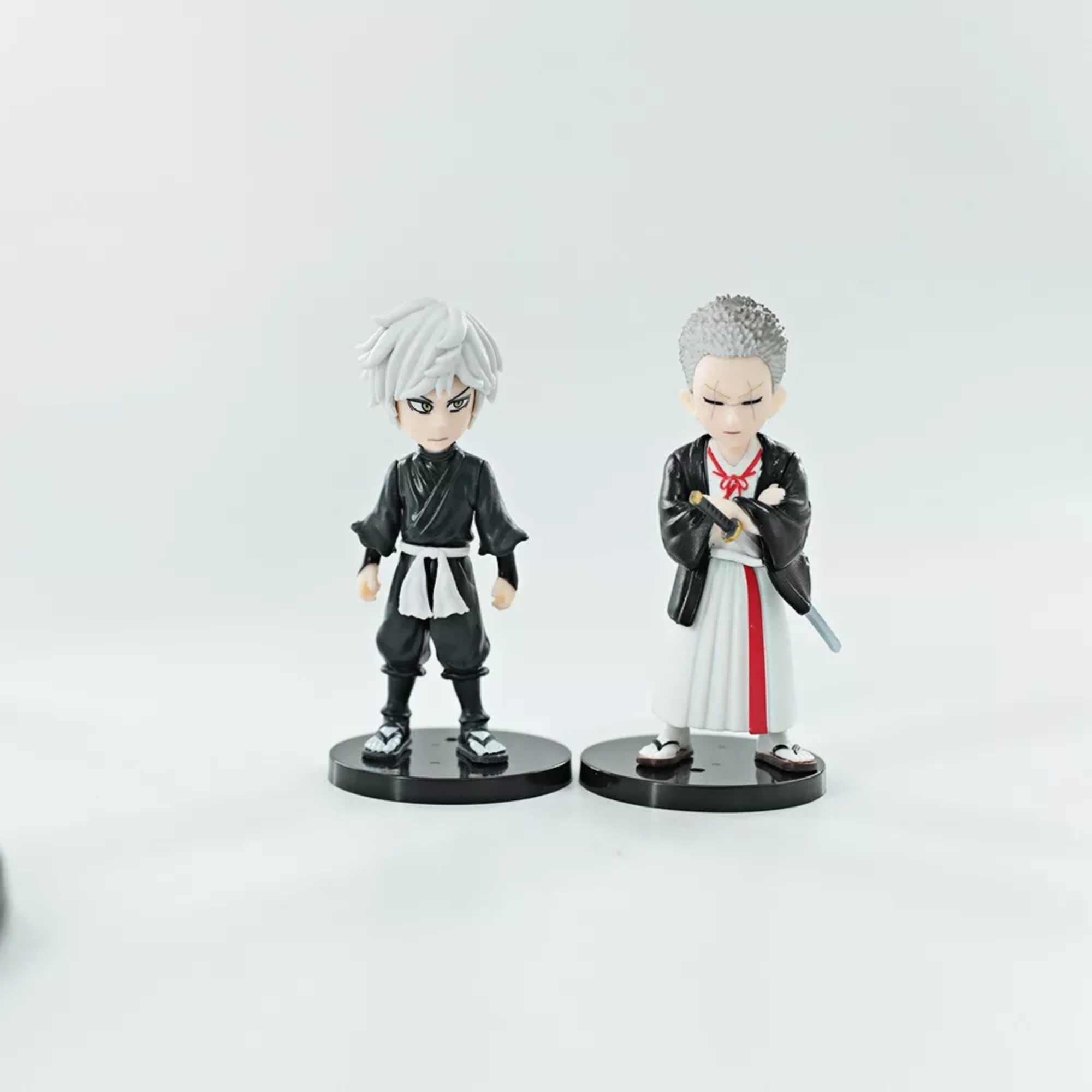 Foto 4 pulgar | Hell's Paradise Set 5 Mini Figuras Yuzuriha Gabimaru Yamada