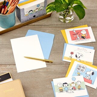 Foto 2 | Surtido De Tarjetas En Blanco Hallmark Peanuts Para El 70 Aniversario - Venta Internacional.