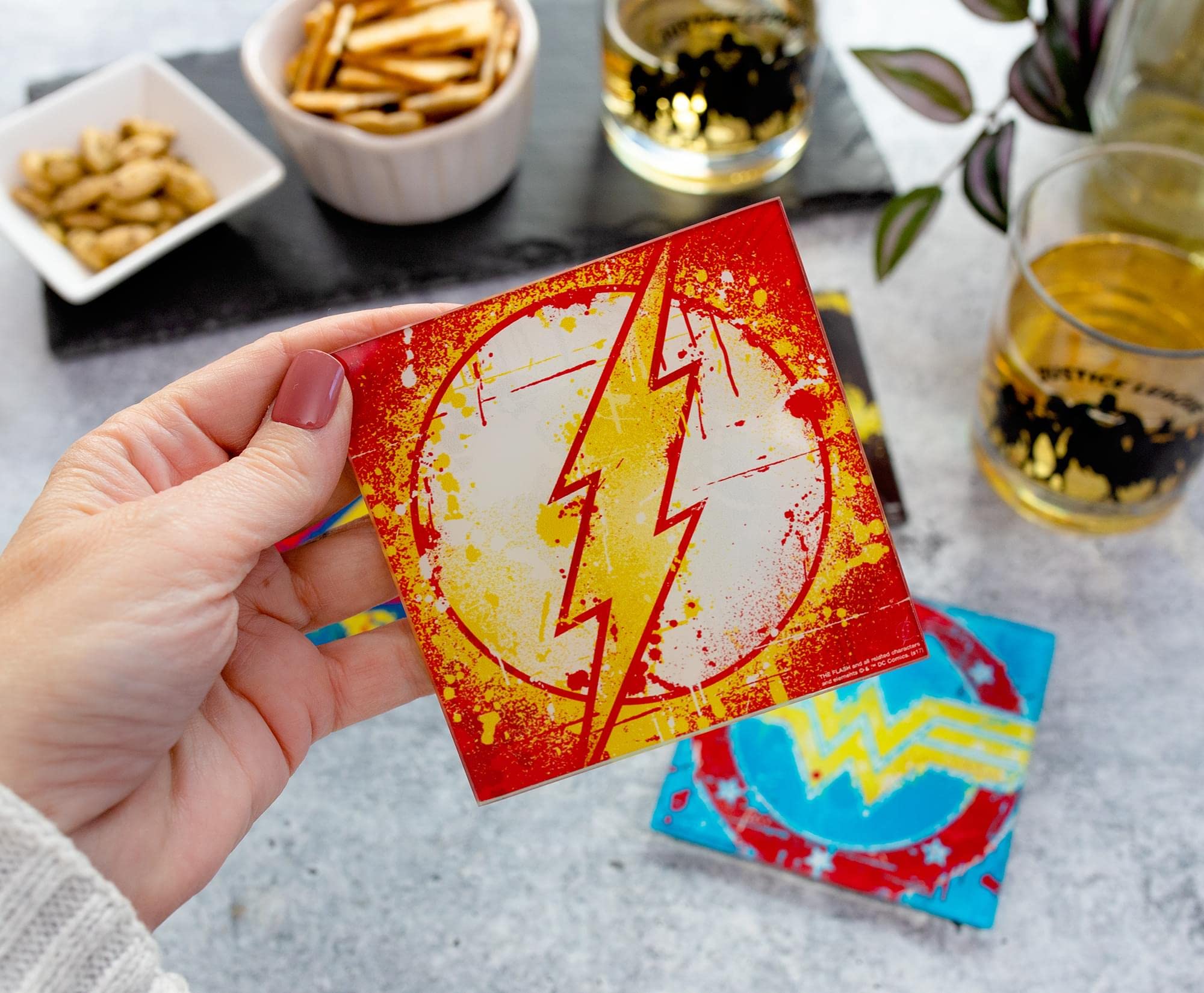 Foto 3 | Set De 4 Logotipos De Superhéroes Con Grafiti De Dc Comics De Glass Coasters - Venta Internacional.