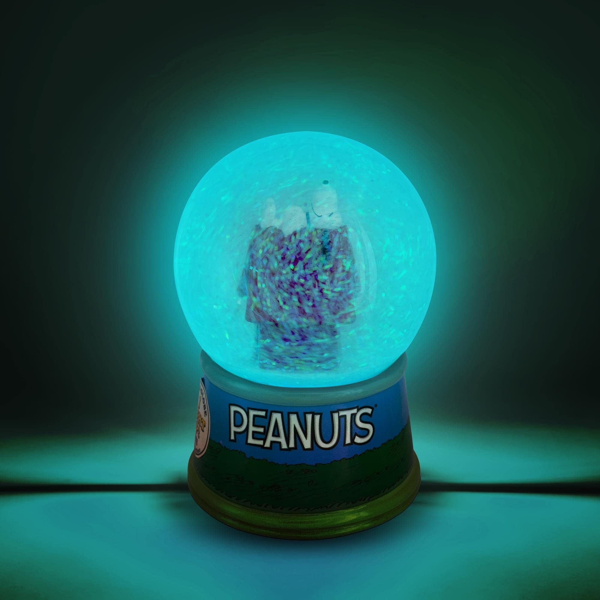Foto 4 pulgar | Snow Globe Silver Buffalo Peanuts Group, 100 Ml, Iluminada - Venta Internacional.