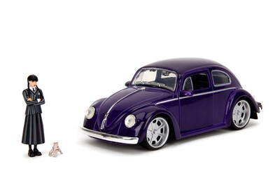Foto 2 | Juguete Coleccionable Jada Toys 1:24 Wednesday 1972 Vw Beetle Con F - Venta Internacional.