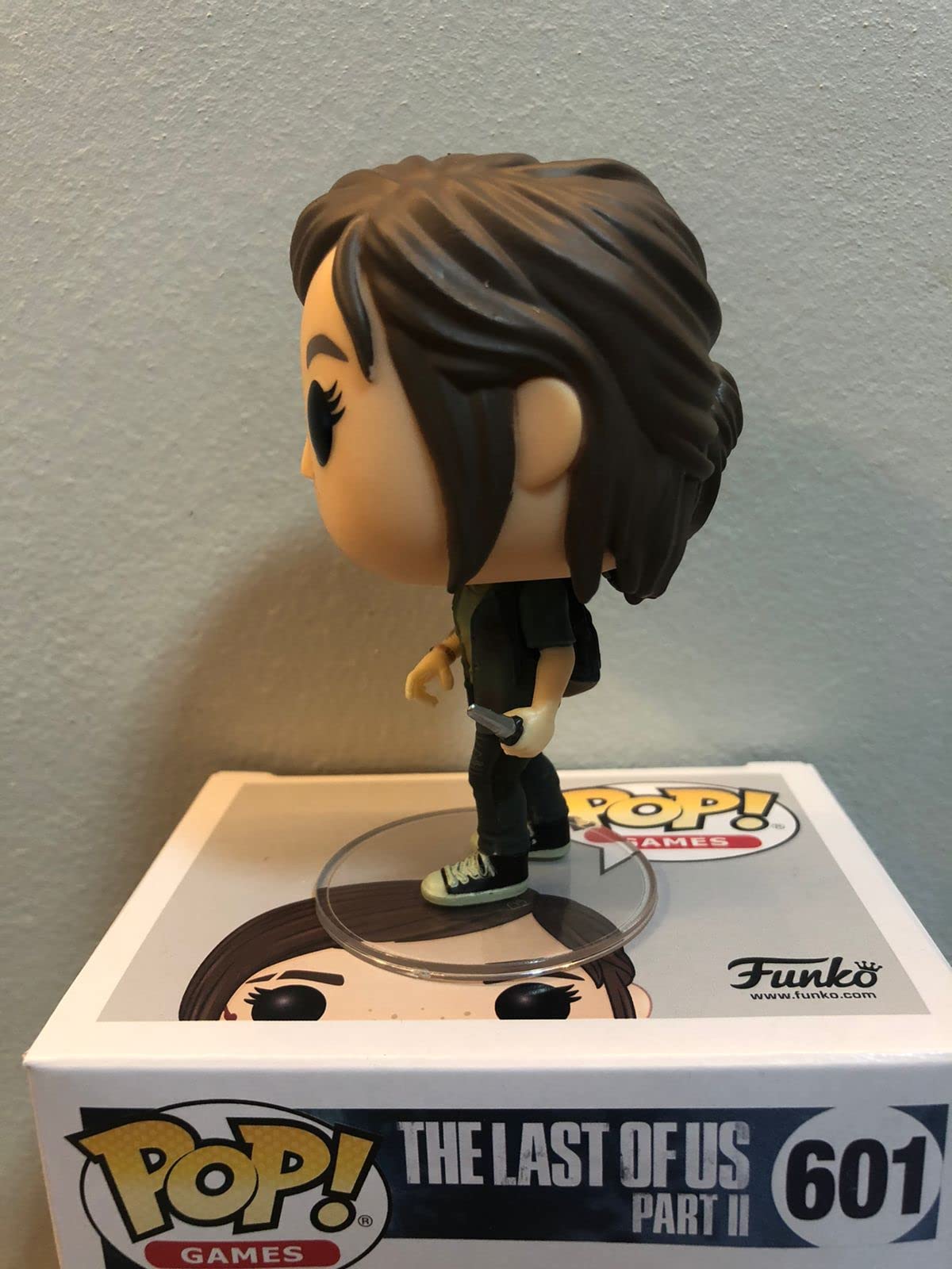 Foto 5 | Figura De Acción Funko Pop! Juegos: The Last Of Us Part Ii, Ellie - Venta Internacional.
