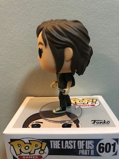 Foto 5 | Figura De Acción Funko Pop! Juegos: The Last Of Us Part Ii, Ellie - Venta Internacional.