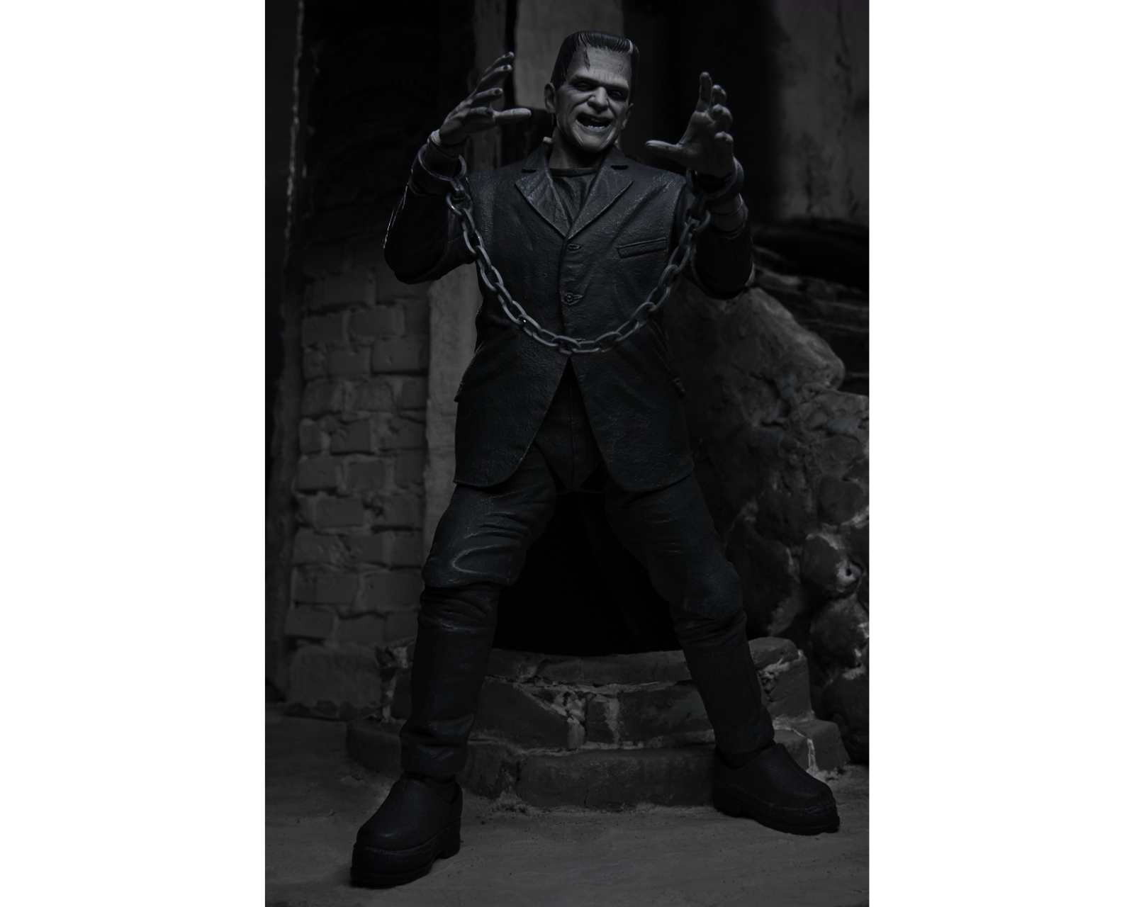 Foto 7 pulgar | Figura de Ultimate Frankenstein NECA Universal Monsters