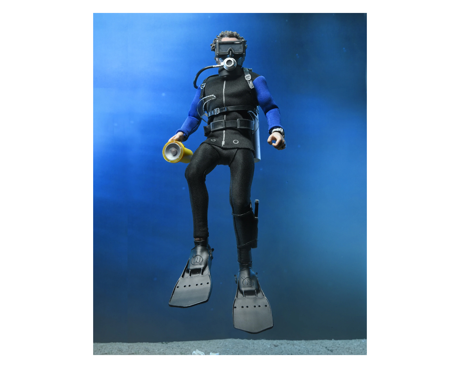 Foto 3 pulgar | Figura NECA F-080 Jaws Tiburon Matt Hooper Traje de Buzo