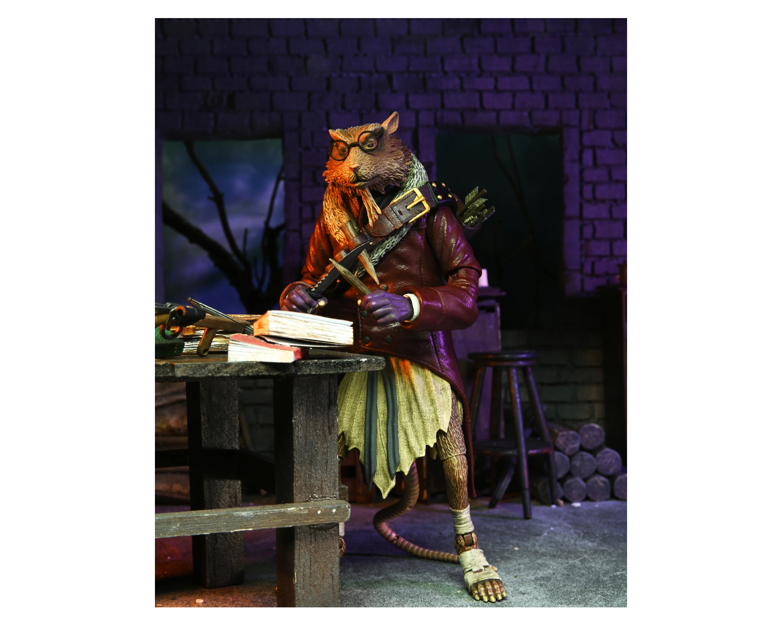 Foto 4 pulgar | Figura Neca Ultimate Tmnt Universal Monster Splinter como Van Helsing