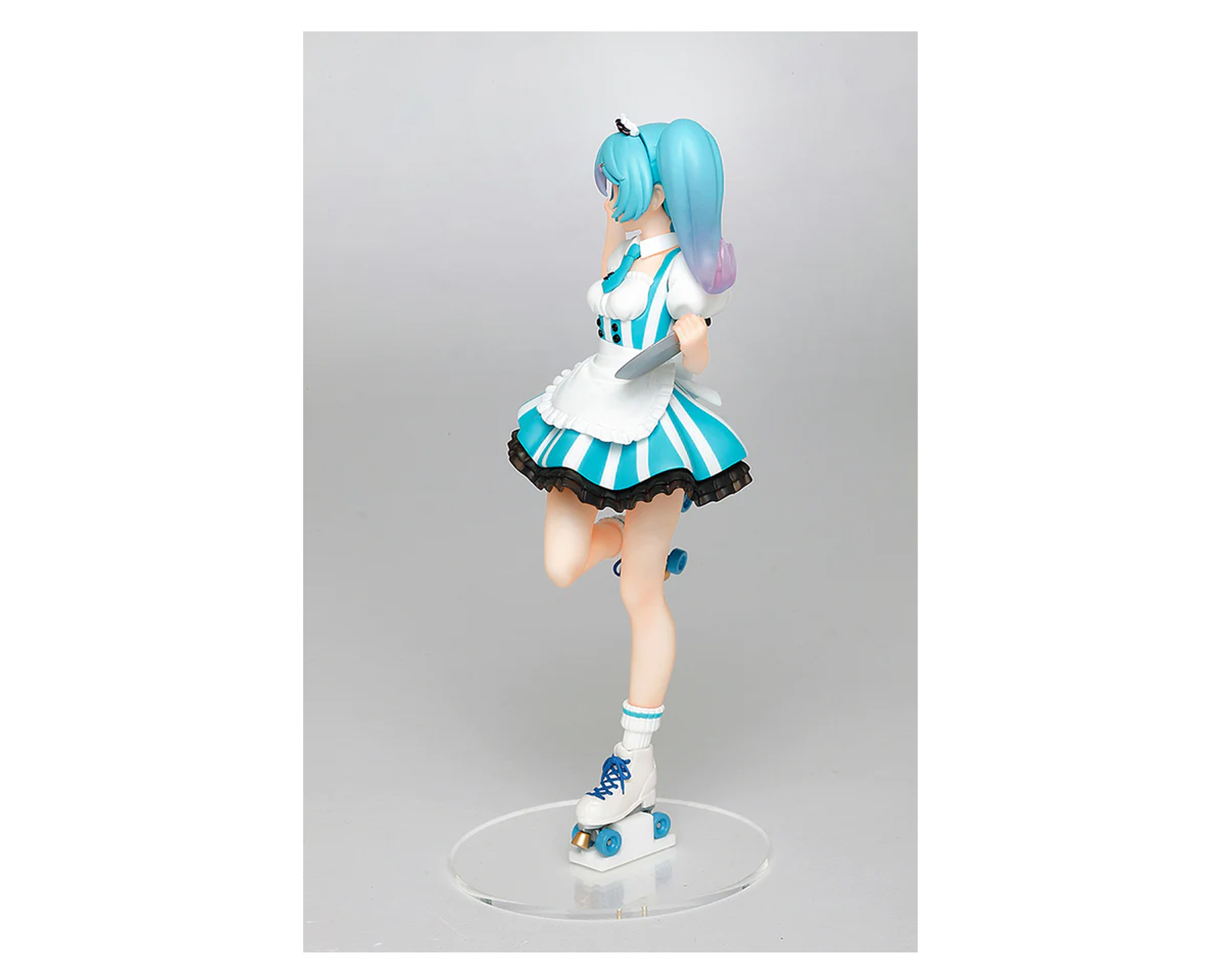 Foto 3 pulgar | Figura Taito Prize Hatsune Miku Miku Café Maid