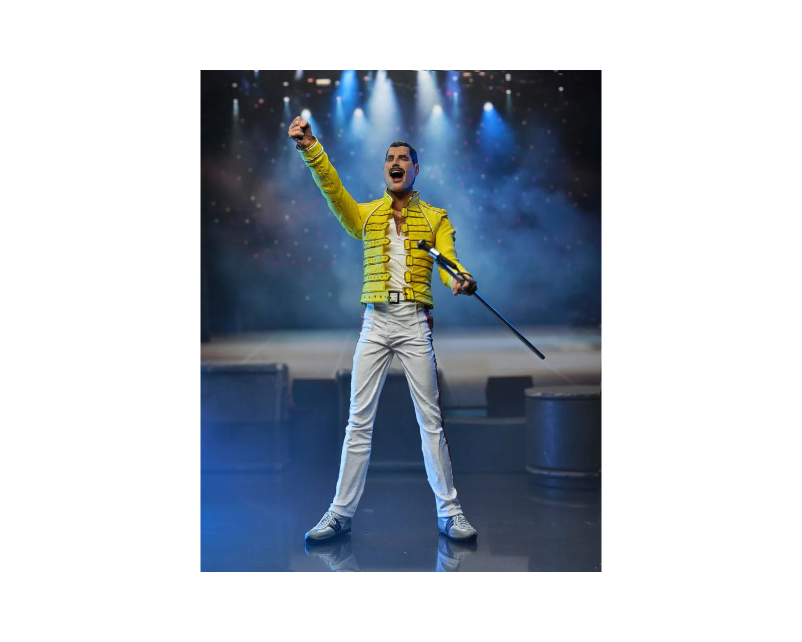 Foto 3 pulgar | Figura Neca Freddie Mercury Chaqueta Amarilla 7 Pulgadas
