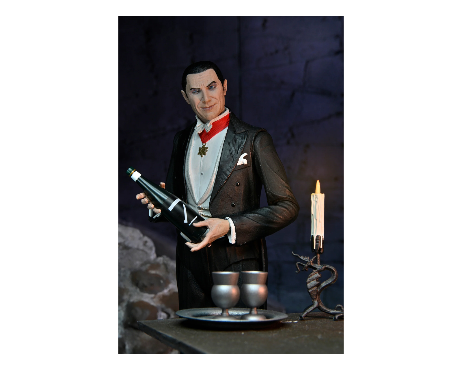 Foto 3 pulgar | Figura Neca Ultimate Universal Monster Dracula Transylvania