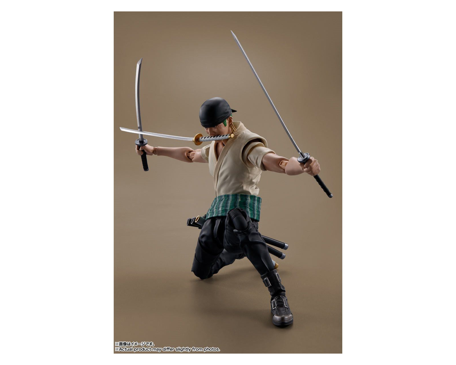 Foto 4 pulgar | SH Figuarts Bandai Netflix One Piece - Roronoa Zoro