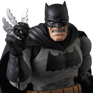 Foto 5 | Figura De Acción Medicom Dc Batman: El Regreso Del Caballero Oscuro - Venta Internacional.