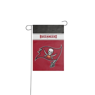 Foto 1 | Bandera De Jardín Foco Tampa Bay Buccaneers Con Licencia Oficial De La Nfl - Venta Internacional.