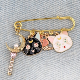 Foto 4 | Broche Vintage Con Forma De Rosa, Diseño De Sailor Moon Luna, 6 Cm - Venta Internacional.