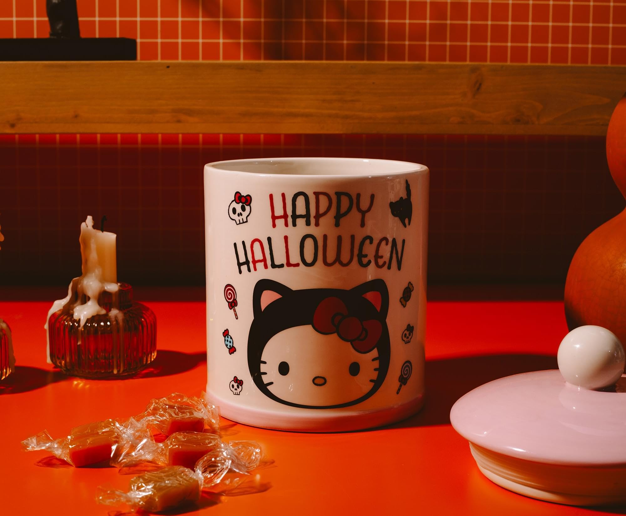 Foto 3 pulgar | Tarro Para Galletas Silver Buffalo Sanrio Hello Kitty Halloween - Venta Internacional.