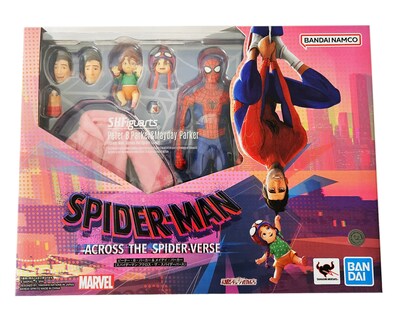 Foto 5 | Sh Figuarts Peter B Parker & Mayday Parker Spider-verse