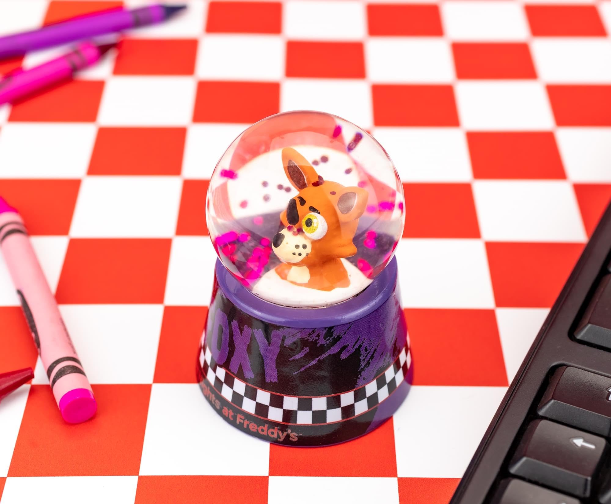Foto 6 | Minibola De Nieve Silver Buffalo Five Nights At Freddy's Foxy - Venta Internacional.