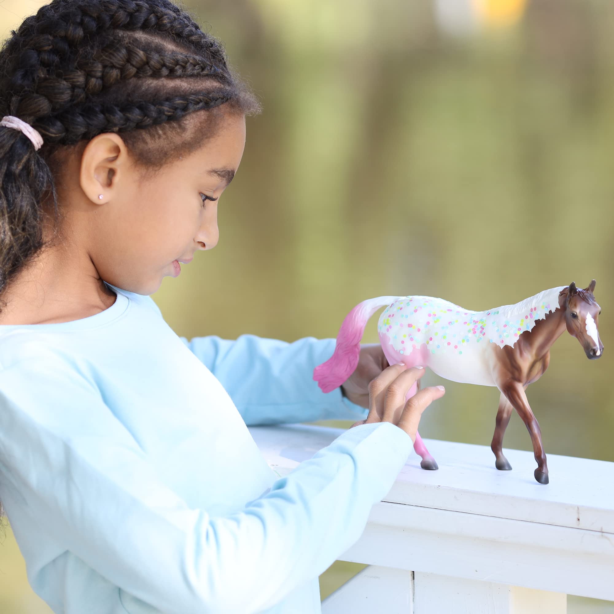 Foto 4 pulgar | Horse Toy Breyer Horses Freedom Series Neopolitan A Escala 1:12 - Venta Internacional.