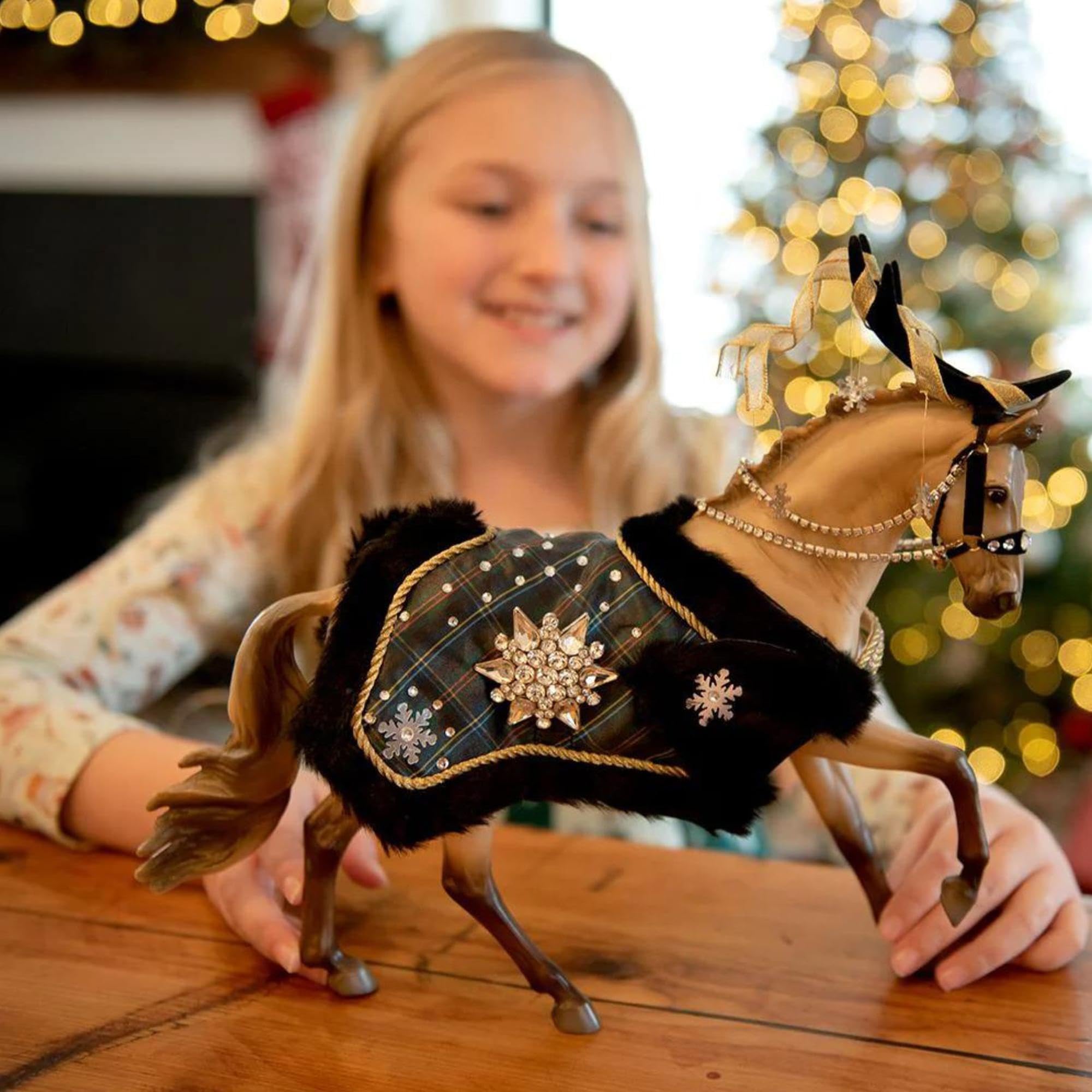 Foto 8 pulgar | Holiday Horse Highlander De Breyer Horses 2023 De Colección - Venta Internacional.