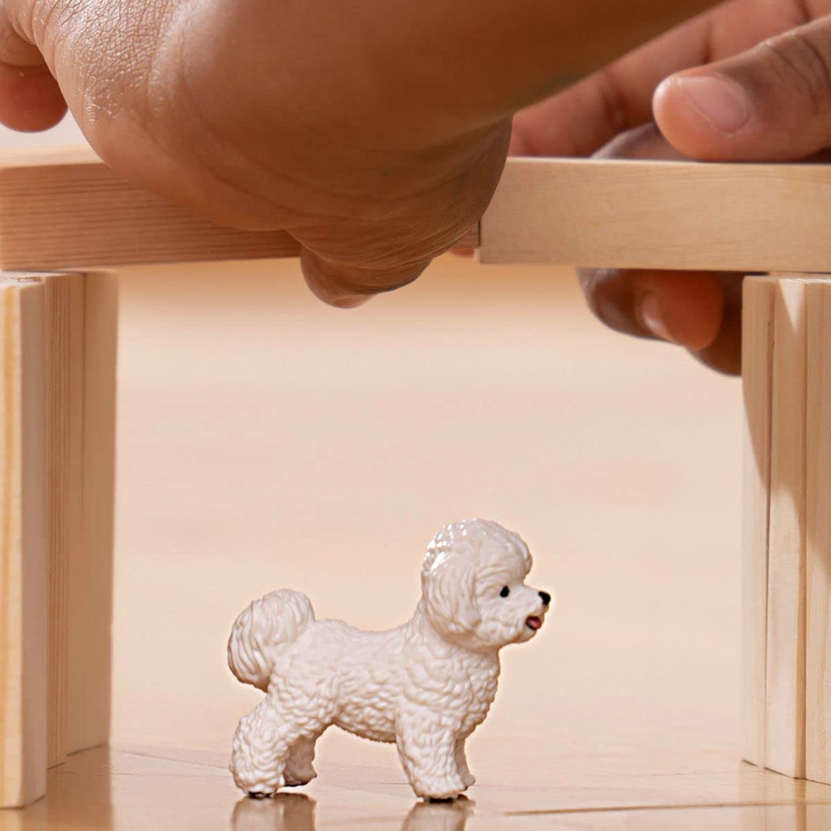 Foto 3 pulgar | Figura De Perro De Juguete Schleich Farm World Bichon Frise 2023 Kids - Venta Internacional.