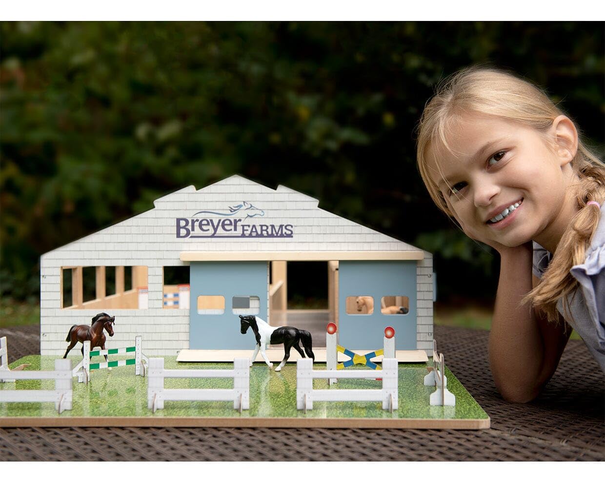 Foto 7 pulgar | Establo Playset Breyer Horses Farms Deluxe Arena Con 2 Caballos - Venta Internacional.