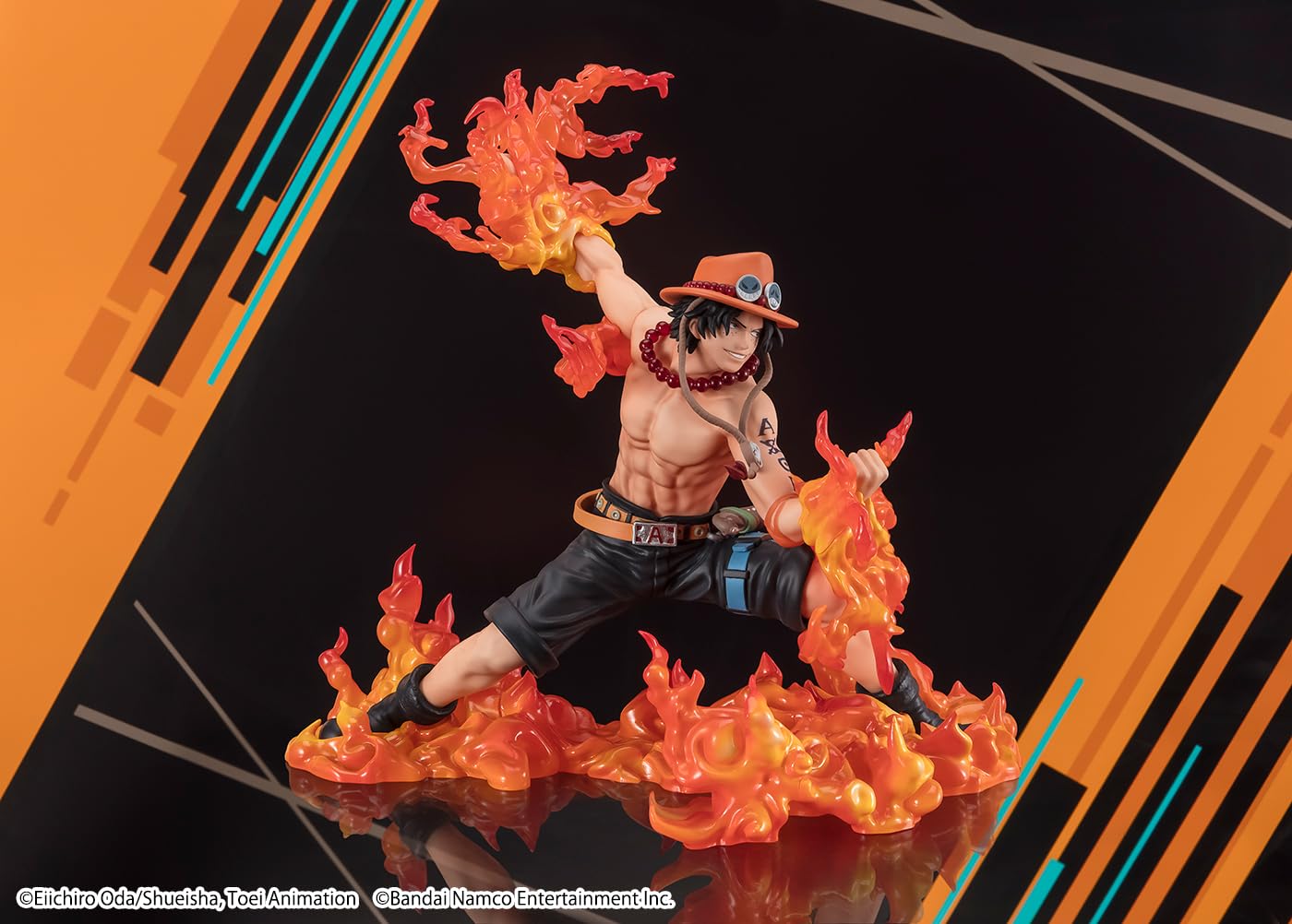 Foto 3 | Figura De Colección Tamashii Nations One Piece Portgas D. Ace - Venta Internacional.