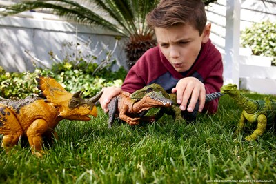 Foto 2 | Juguete De Dinosaurio Mattel Jurassic World Wild Roar Irritator, 28 Cm - Venta Internacional.