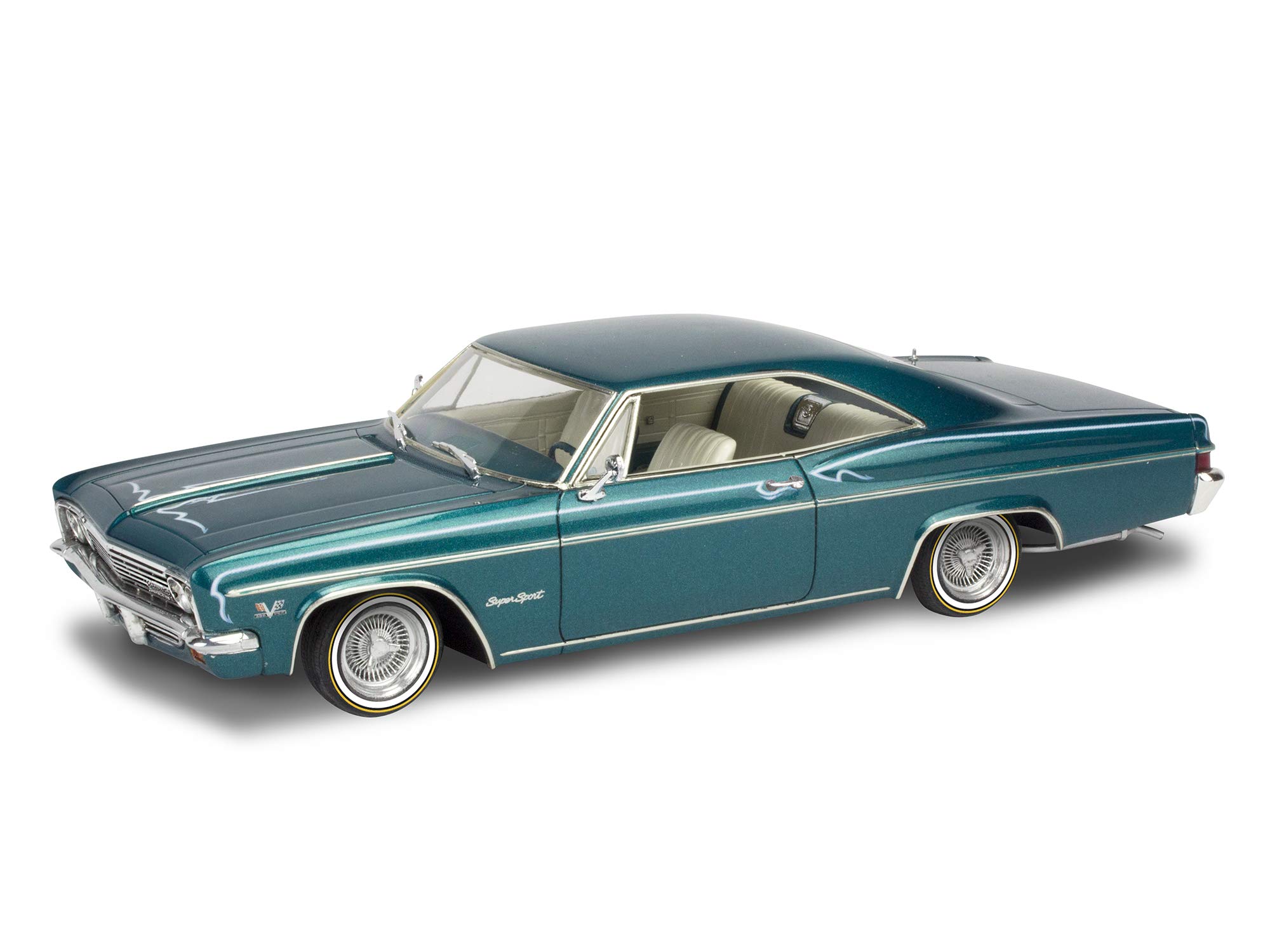 Foto 2 pulgar | Maqueta de Coche Revell '66 Chevy Impala SS 396 2N1 a Escala 1:25 - Venta Internacional