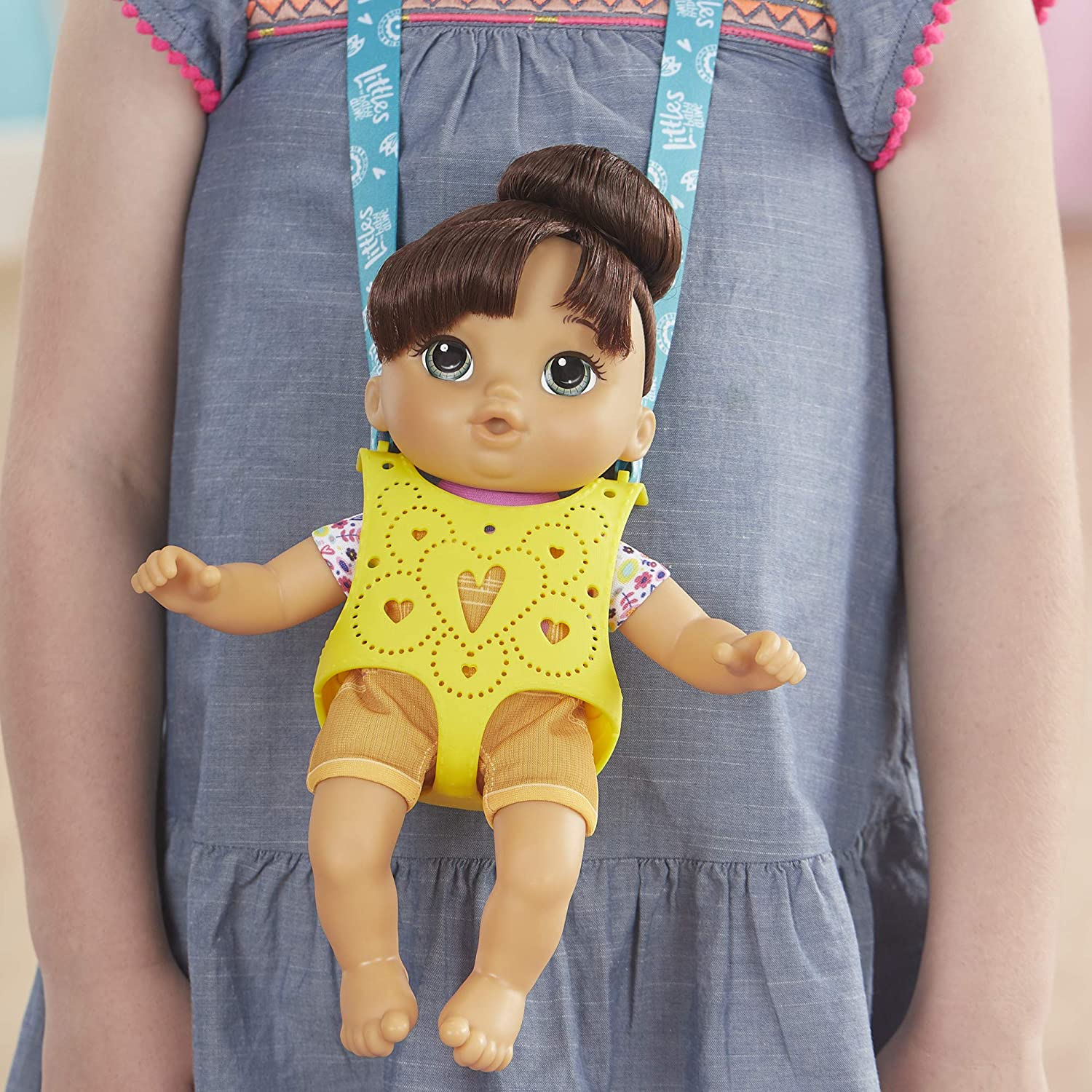 Foto 1 | Venta Internacional- Littles By Baby Alive, Carry 'n Go Squad, Muñeca De Pelo Castaño Little Nadia