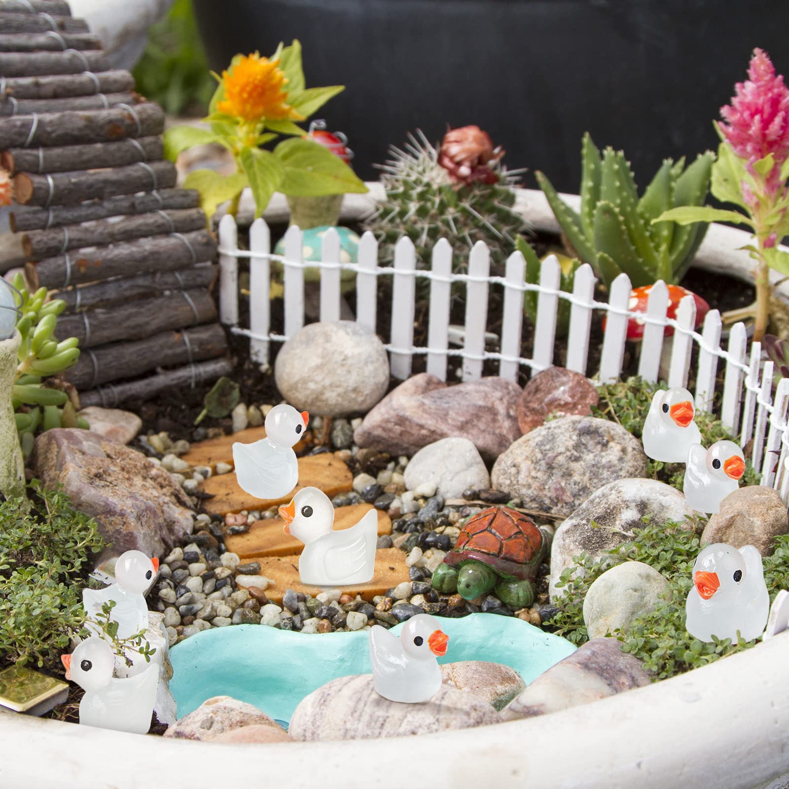Foto 7 | Figuras En Miniatura De Pequeños Patos De Resina Luminous Tiny Ducks - Venta Internacional.
