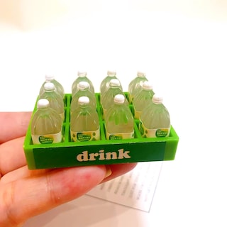 Foto 1 | Minibotellas Decorativas De Resina Para Bebidas Con Cesta De Almacenamiento, 12 Unidades - Venta Internacional.