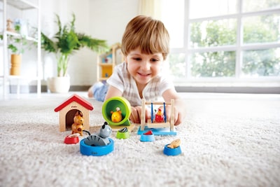 Foto 7 | Dollhouse Animal Set Hape Family Pets, Loro De Madera, Hámster, Perro Y Gato - Venta Internacional.