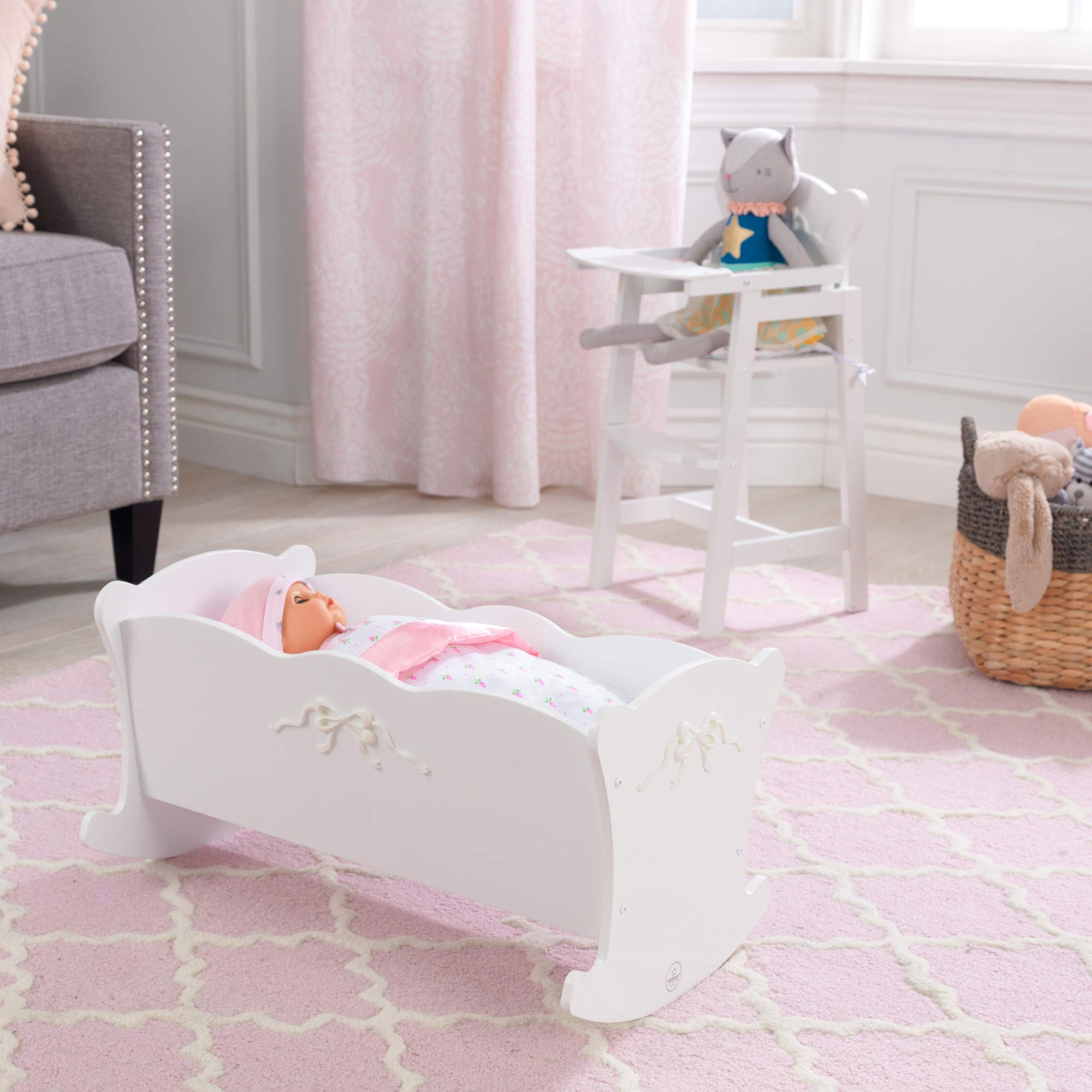 Foto 4 pulgar | Cuna Mecedora Para Muñecas Kidkraft, Lazo Tiffany Con Borde Festoneado, Color Blanco - Venta Internacional.