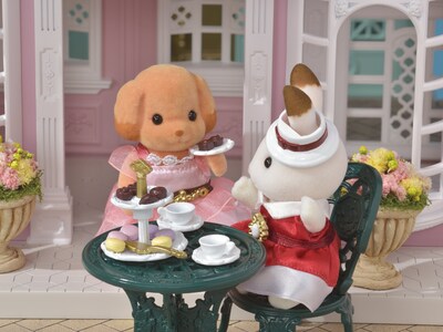Foto 5 | Set De Té Y Golosinas Calico Critters Town Series Con Muebles - Venta Internacional.