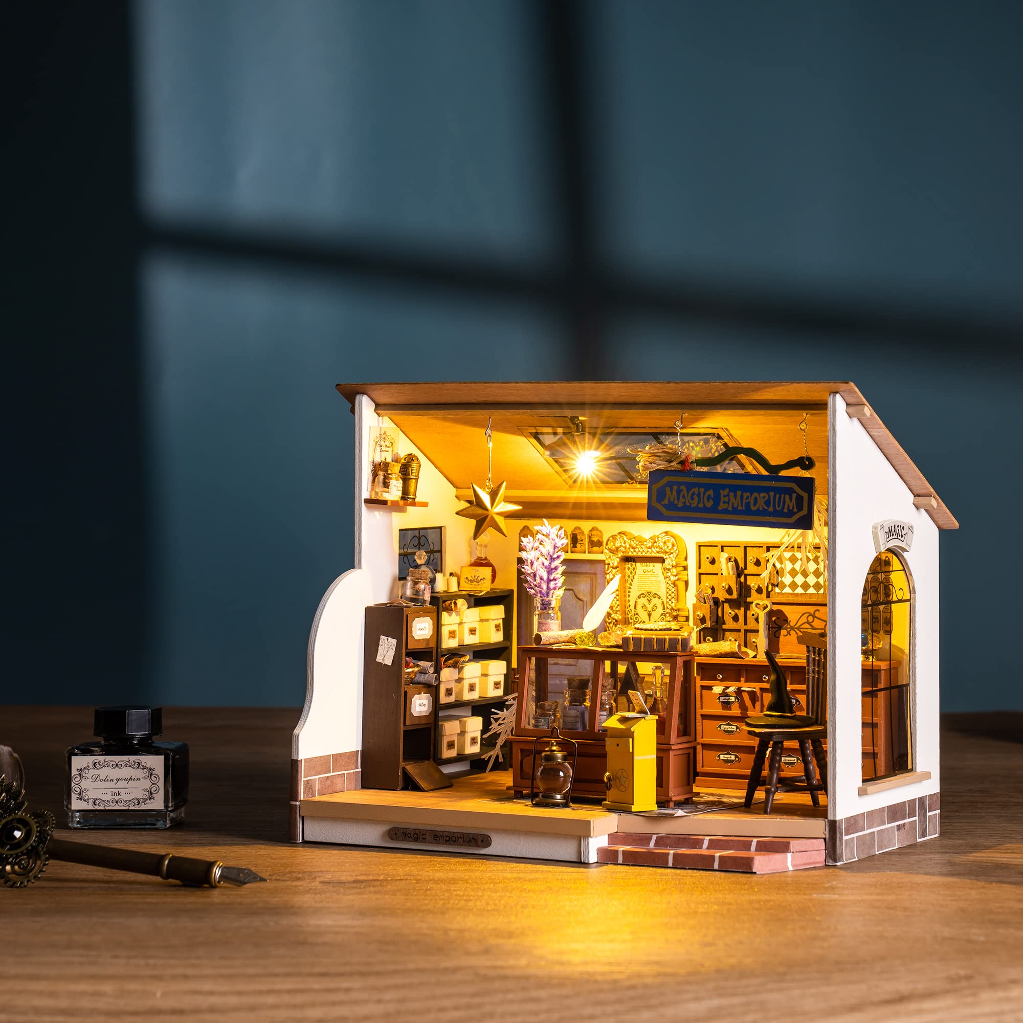 Foto 4 | Kit De Casas En Miniatura Rolife Magic House Kiki's Magic Emporium - Venta Internacional.