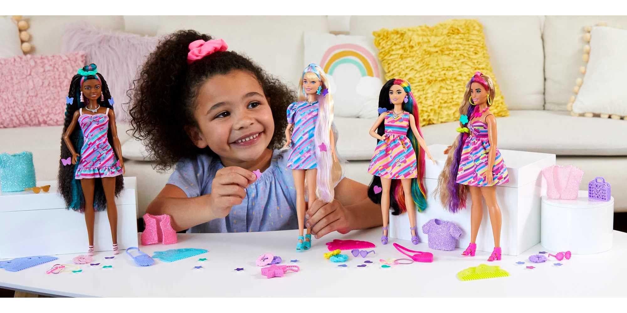 Foto 3 pulgar | Muñeca Barbie Totally Hair Con Temática De Corazón Con Pelo De Fantasía De 21 Cm - Venta Internacional.