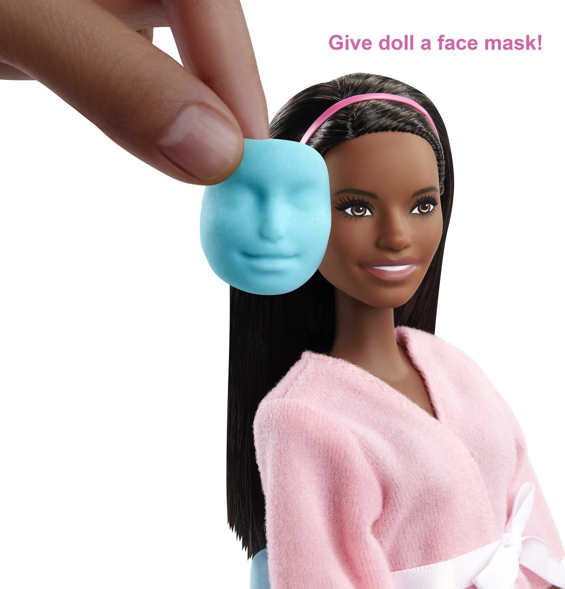Foto 4 pulgar | Mascarilla Facial Playset Barbie Para Día De Spa Con Muñeca Barbie Morena - Venta Internacional.