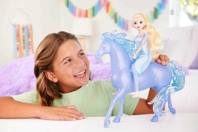 Foto 2 | Set De Juguetes Mattel Disney Frozen Elsa Fashion Doll & Horse Nokk - Venta Internacional.