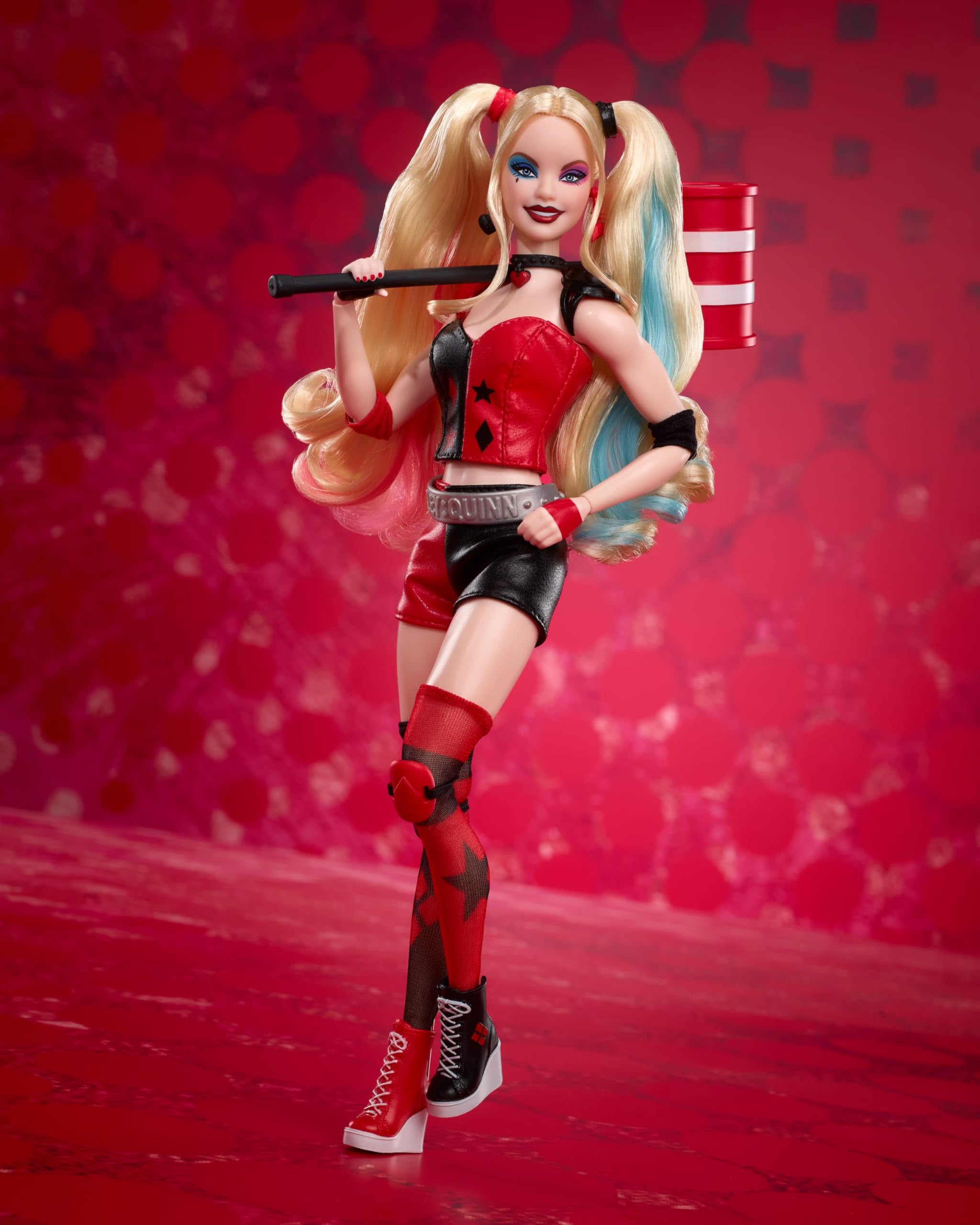 Foto 4 pulgar | Muñeca De Coleccionista Barbie Signature Harley Quinn Con Mazo - Venta Internacional.