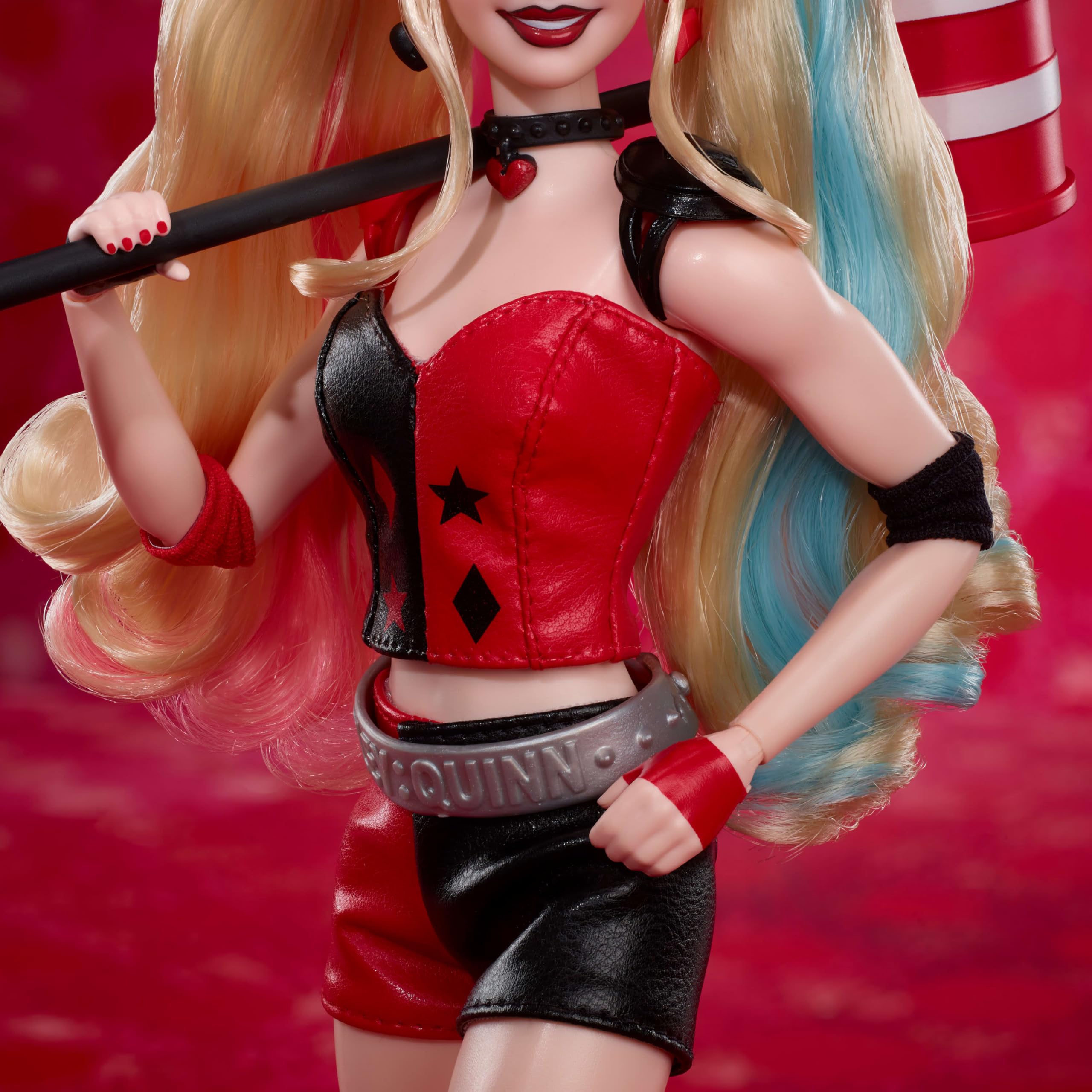 Foto 5 pulgar | Muñeca De Coleccionista Barbie Signature Harley Quinn Con Mazo - Venta Internacional.