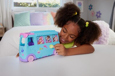 Foto 2 | Micromuñecas Polly Pocket De Playset Con Autocaravana Transforming - Venta Internacional.