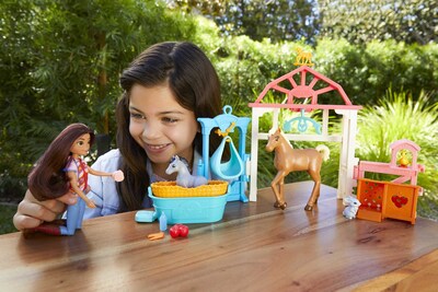 Foto 2 | Set Mattel Spirit Lucky's Foal Nursery Con Lucky Doll - Venta Internacional.
