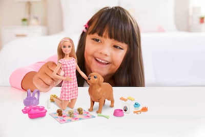 Foto 2 | Cachorros Recién Nacidos De Barbie Doll & Pets Con Muñeca Rubia Y Accesorios - Venta Internacional.