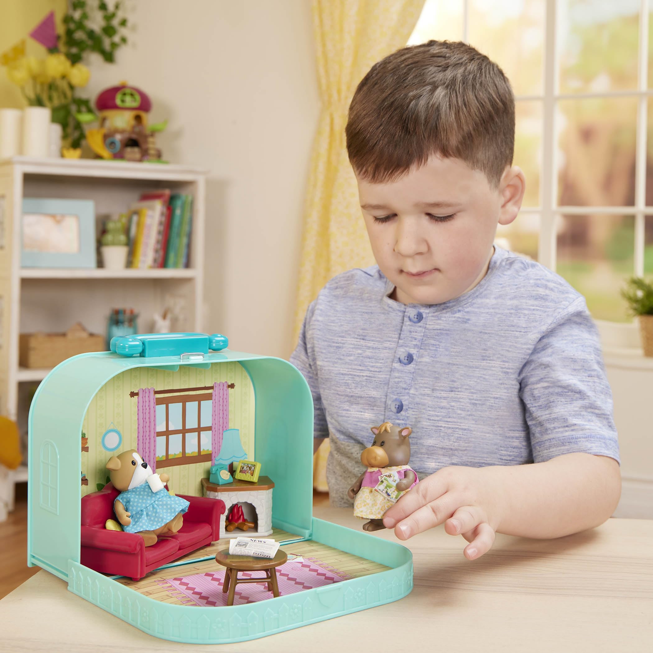 Foto 3 pulgar | Sala De Estar Playset Li'l Woodzeez Con Maleta De Viaje Para Más De 3 Años - Venta Internacional.