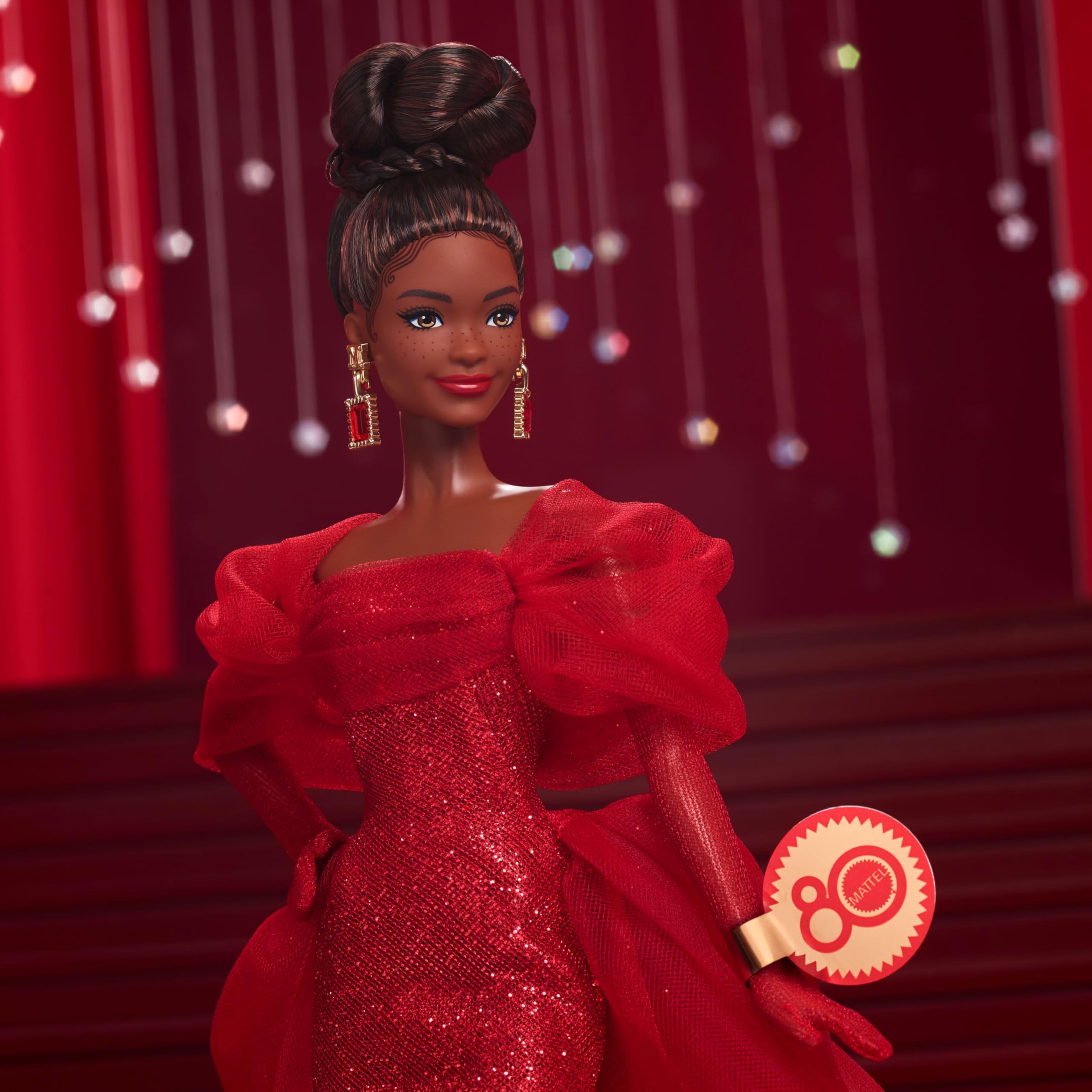 Foto 2 | Muñeca Barbie Signature Mattel De Tul Rojo Para El 80 Aniversario - Venta Internacional.